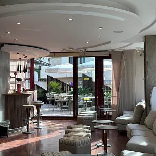 Bienvenidos al Hotel Acacias Suites & Spa