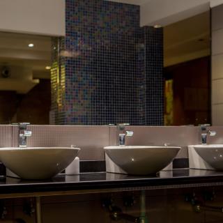 Bienvenue à l'Hotel Acacias Suites & Spa
